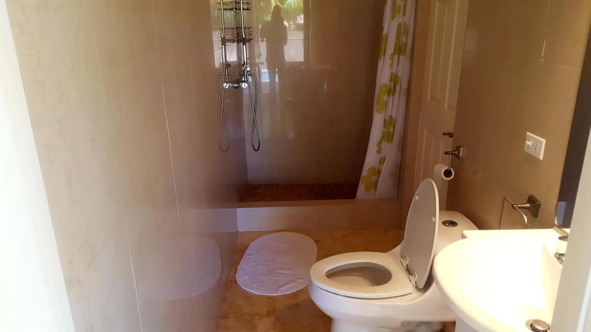 Opal Villa Palm Beach 0*, Noord