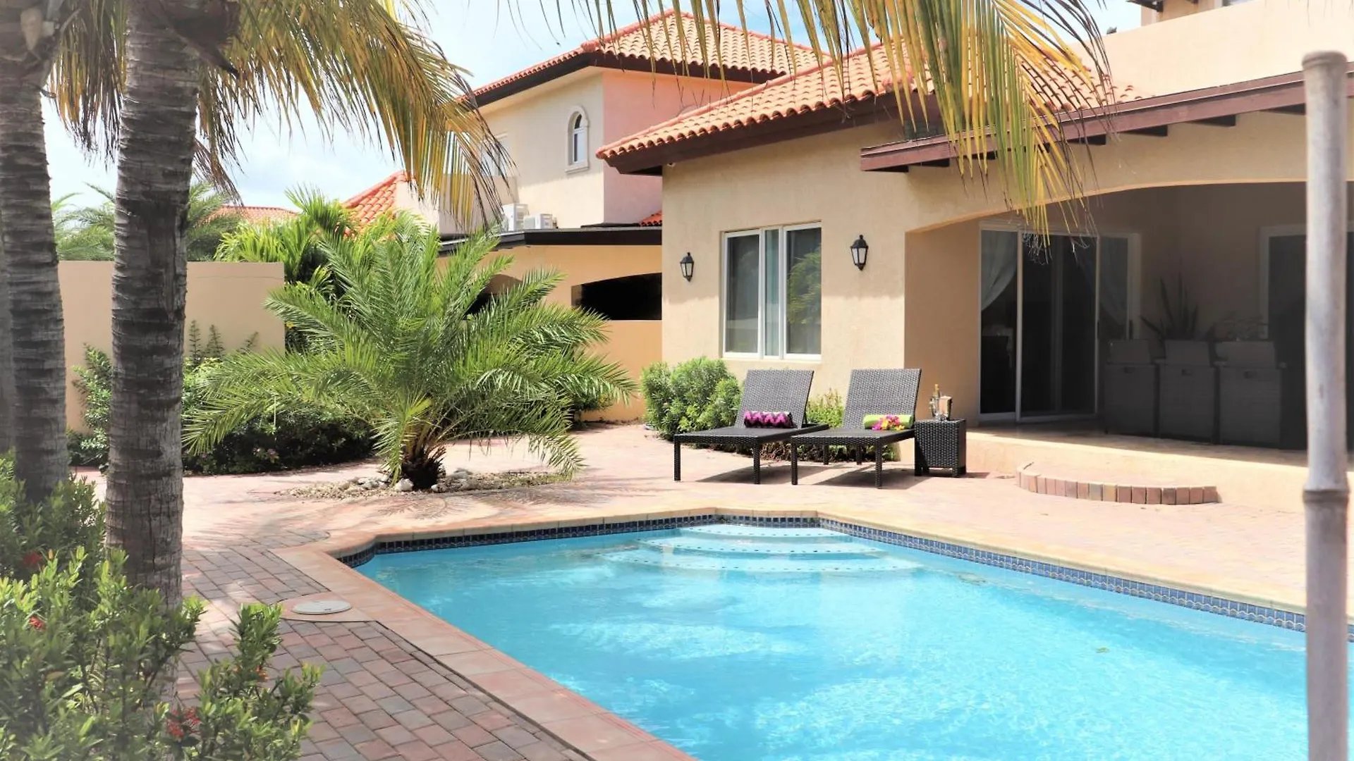 Opal Villa Palm Beach Noord